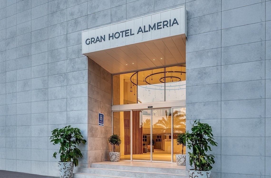 
              Inauguração oficial do Ohtels Gran Hotel Almería após sua completa renovação.