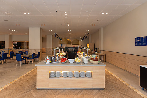 Buffet de café da manhã com frutas e doces em hotel Hotel tudo incluído em La Pineda | Ohtels La Hacienda.