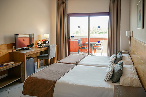 Chambre double confortable à l'Hôtel Ohtels Campo de Gibraltar, La Ligne de la Concepción.