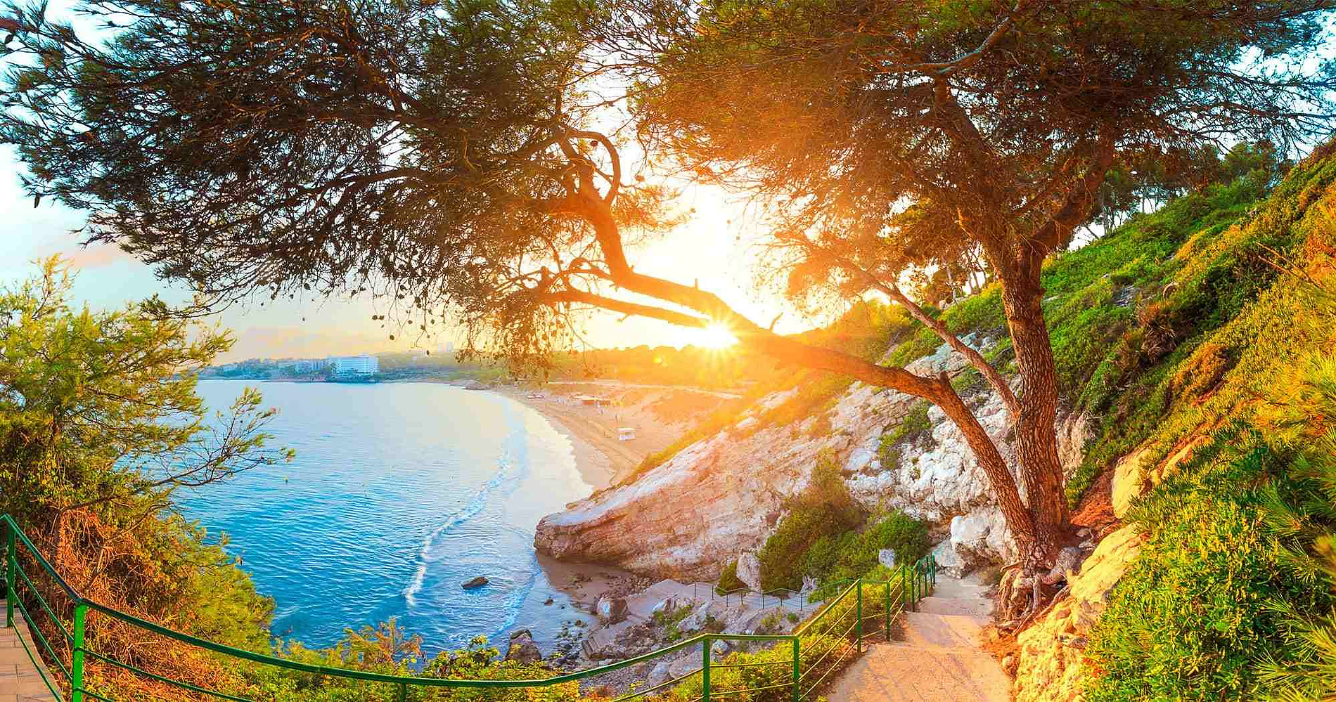 Bilder Hotel Olympus Palace: Strandblick, Meer, Sonne am Hotel Olympus Palace Salou