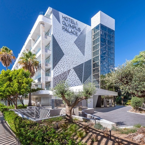 el hotel olympus palacio está ubicado en la ciudad