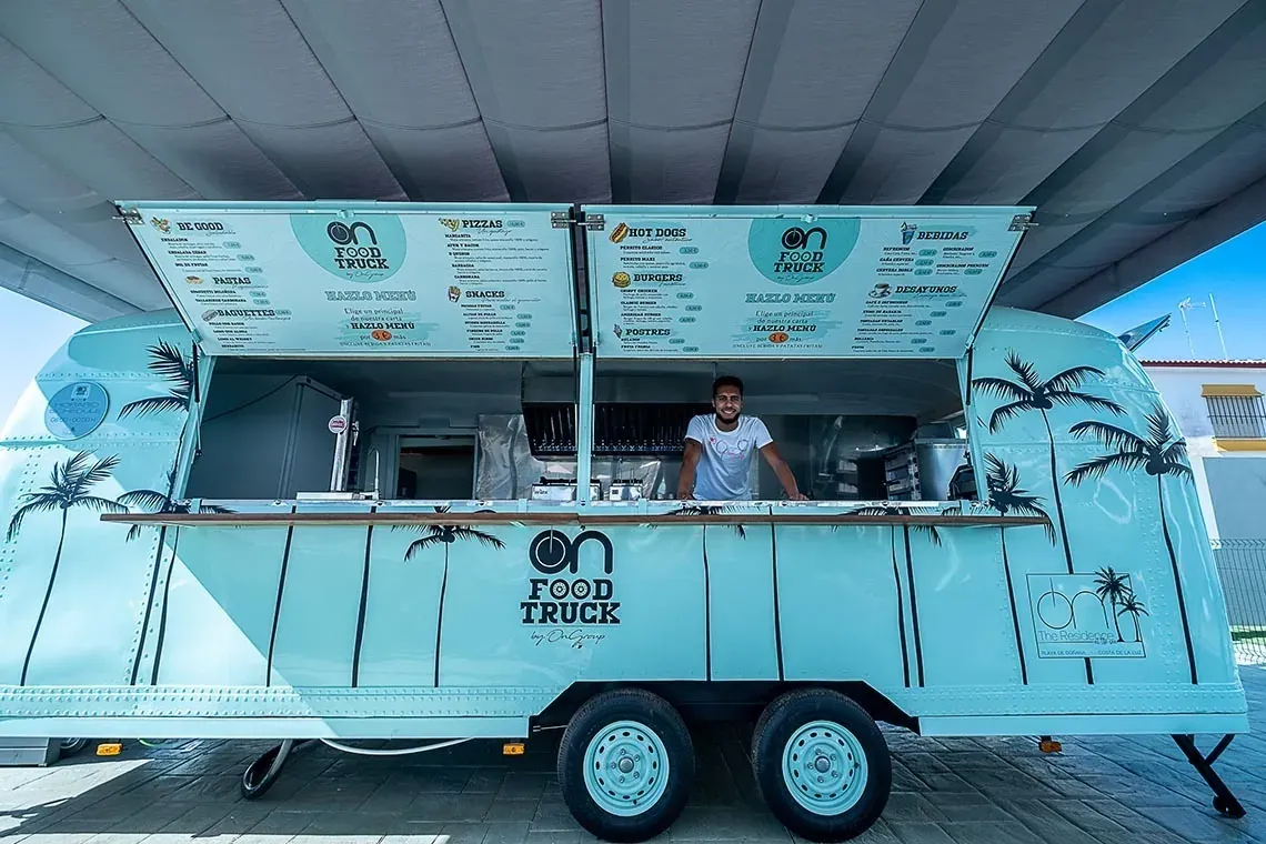 Food truck chic à Matalascañas, On the Residence, Groupe Hôtels ON. Découvrez notre menu !