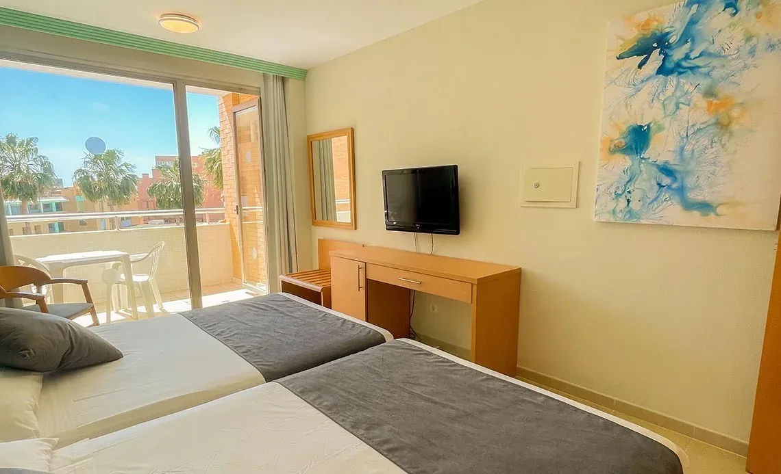 Double room with balcony and views at Hotel Neptuno Roquetas de Mar Almeria | ON Hotels.