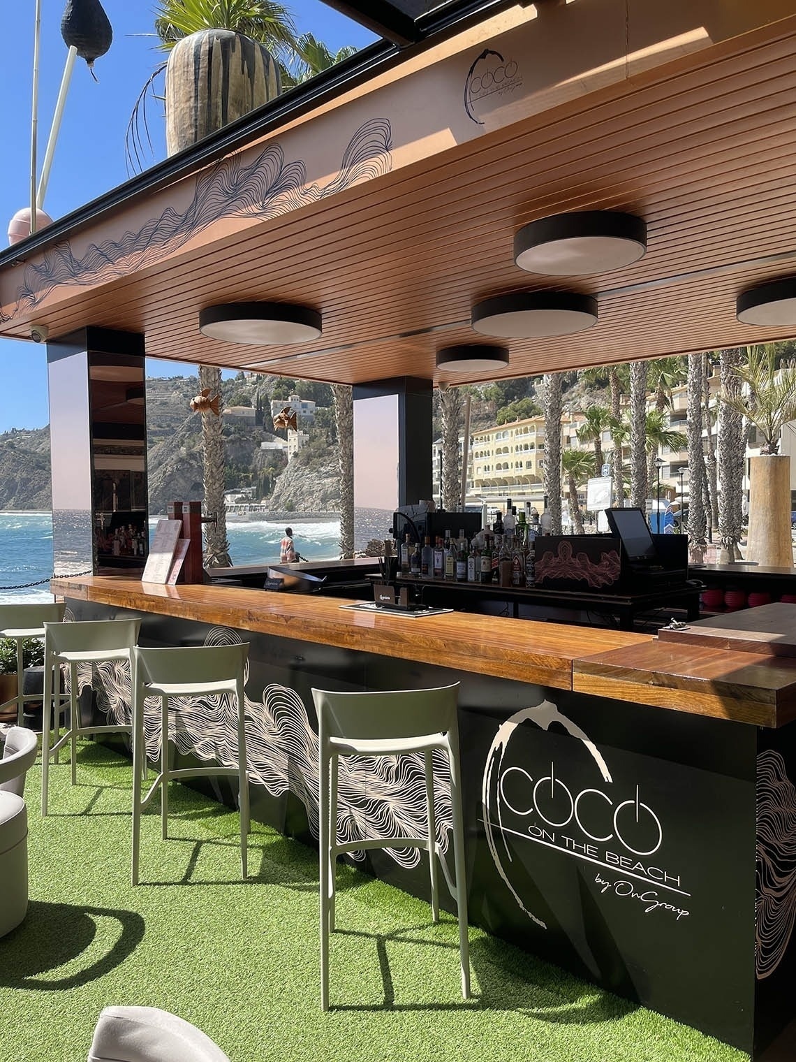a bar with the word coco on it