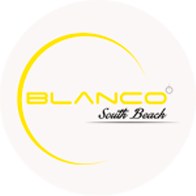 el logotipo de blanco de la playa sur está en un círculo blanco