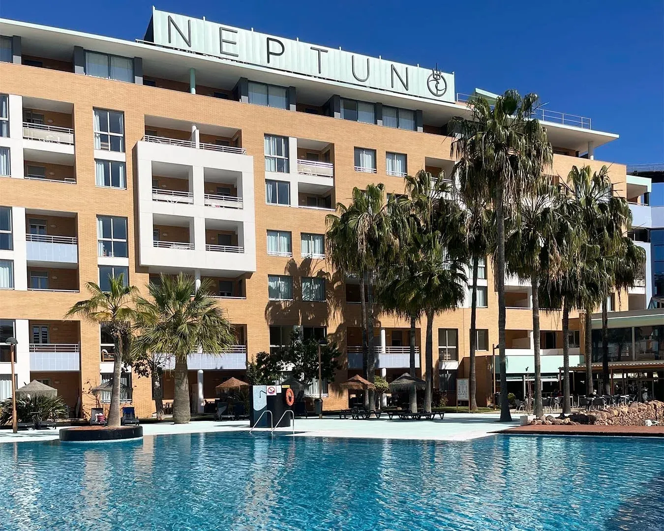 Hotel Neptuno pool and building, part of ON Hotels: ON Corporativa.