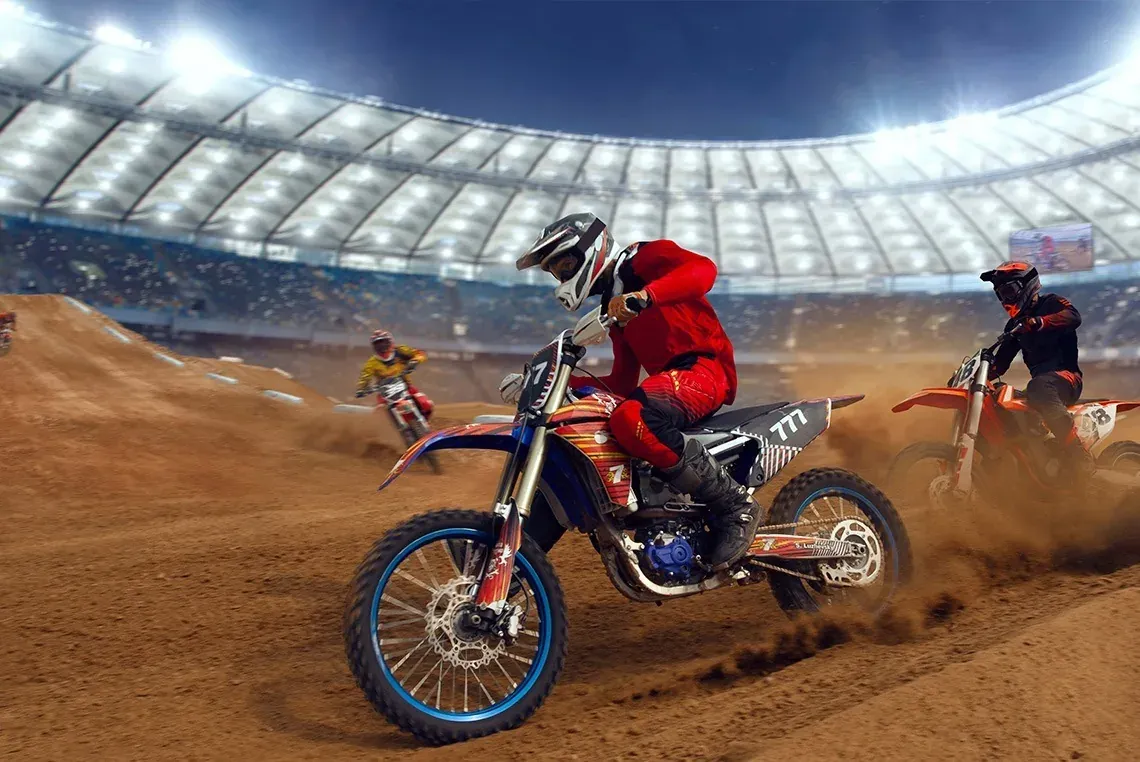 Motocross riders racing, On Hotels: ON Corporativa