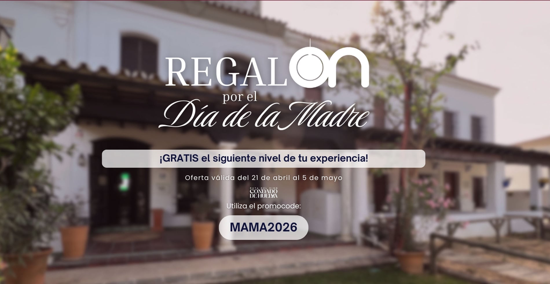 La imagen es un anuncio digital para el "Día del Padre" que ofrece el siguiente nivel de experiencia gratis con el promocode "PAPA2026", válido del 17 al 24 de marzo, sobre un fondo de un paisaje acuático sereno.