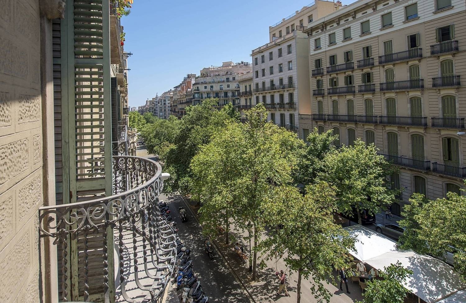 Détail du balcon de l´Hôtel Boutique Mosaic by Ona Hotels, à Barcelone