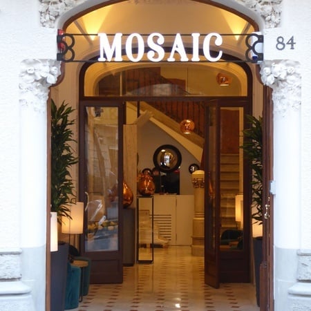 Entrance of the Hotel Boutique Mosaic by Ona Hotels, in Barcelona