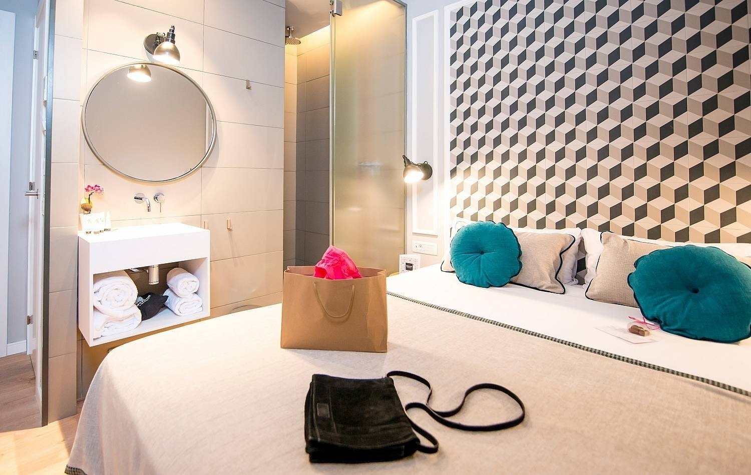Double room at the Hotel Boutique Mosaic by Ona Hotels, in Barcelona