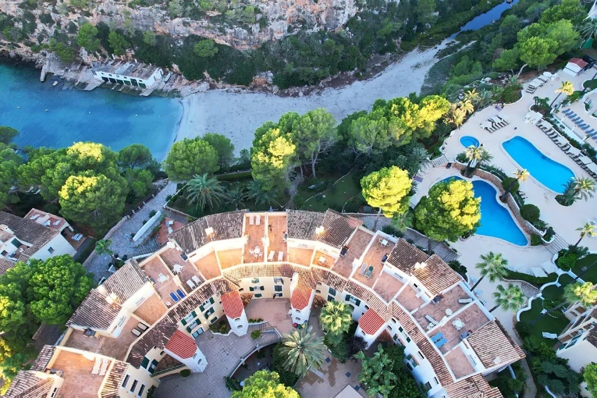 Aerial view of the Ona Cala Pi hotel, in Mallorca