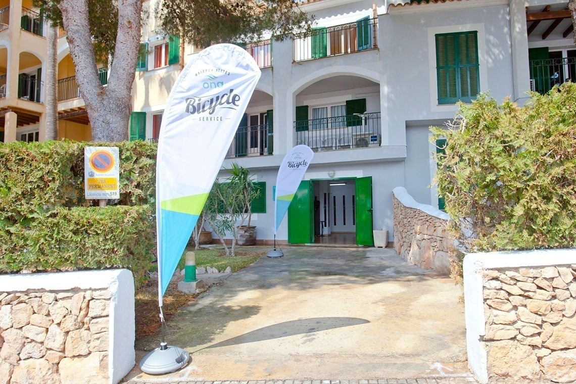 Entrance of the Ona Cala Pi hotel, in Majorca