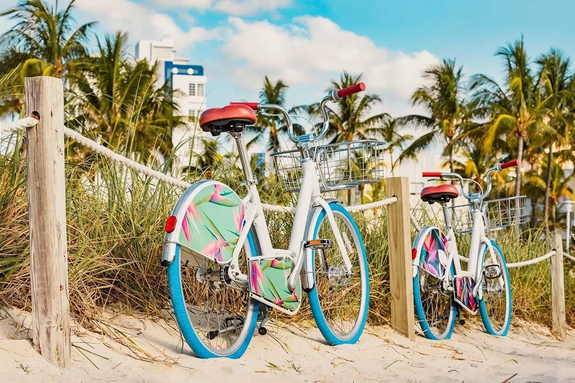 Discover Miami Beach on two wheels