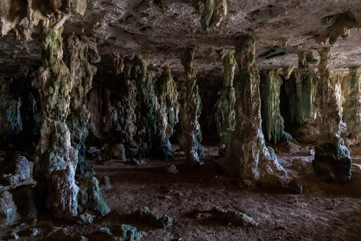 Formaciones rocosas en una cueva, perfectas paraCueva del Tigre (Zihuatanejo): Historia, aventura y cómo llegar y exploración.