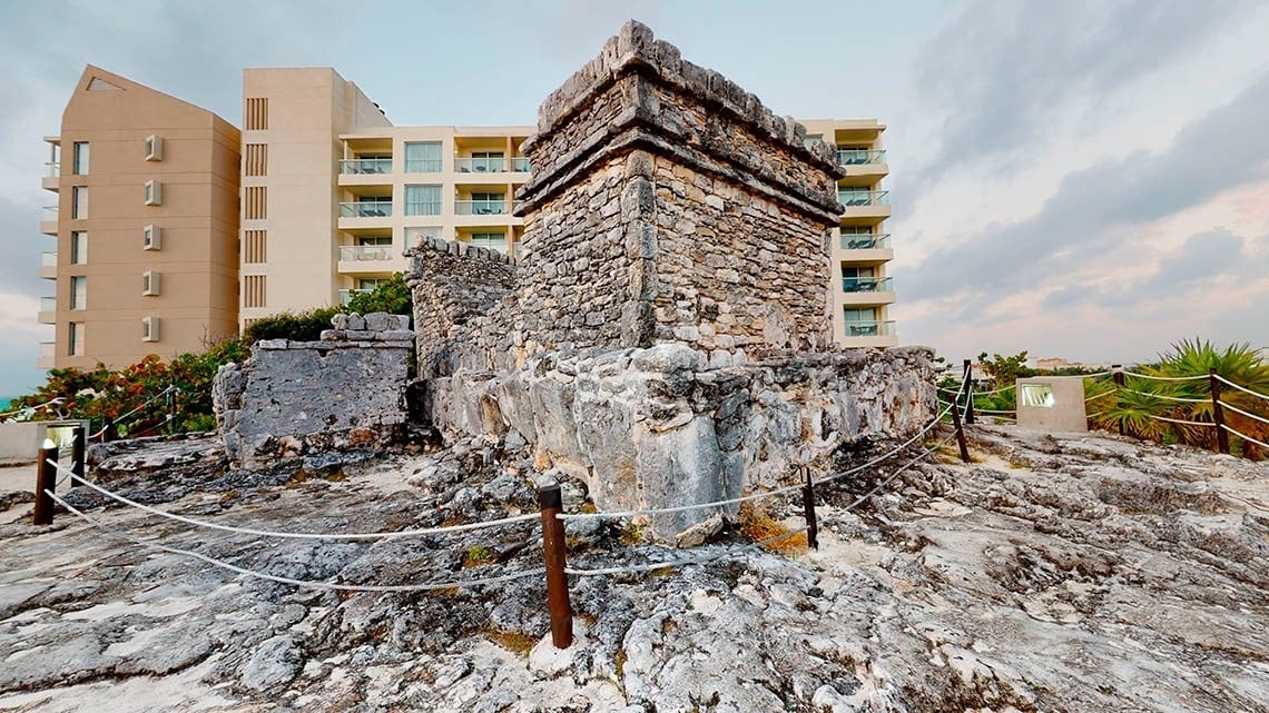 Ruin in front of the Hotel Park Royal Beach Cancun