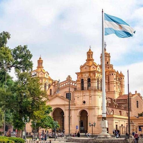 The pink house with the flag of Argentina in Buenos Aires