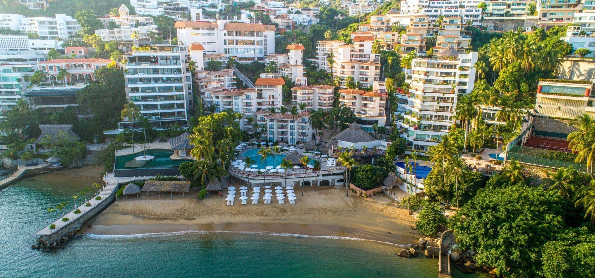Visão geral do Park Royal Beach Acapulco Hotel, instalações, piscina e praia
