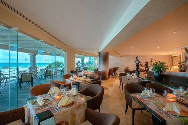 Restaurante Grand Prime Rib especializado en carnes en Park Royal Grand Cancún