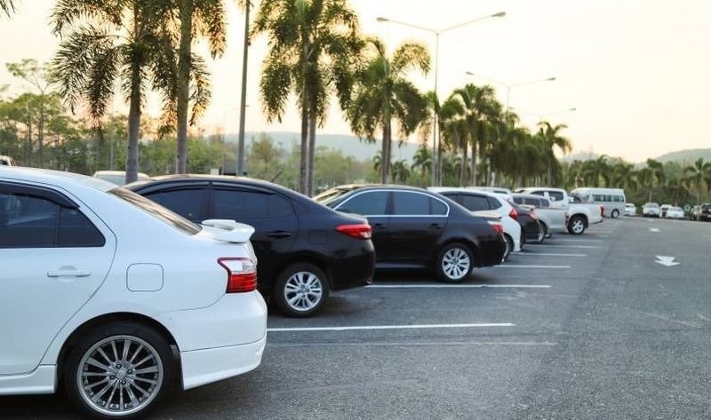 Zona de estacionamiento al aire libre de Park Royal Miami Beach 