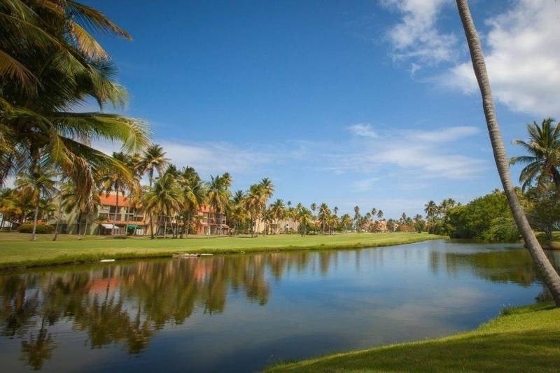 Zona de golf, si quieres disfrutar de este deporte habla con el equipo de Club Cala Puerto Rico