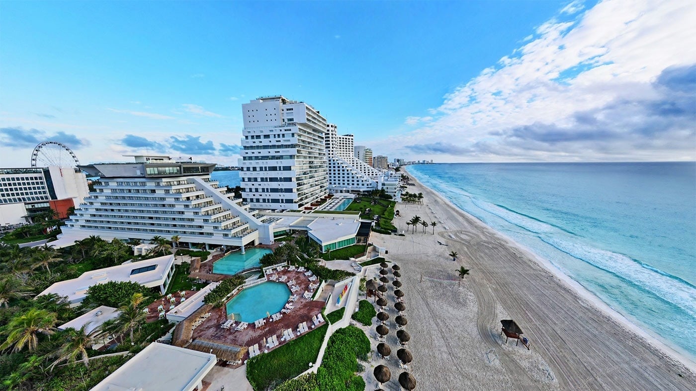 Hotel Park Royal Beach Cancún | Caribe Mexicano | Web oficial: Vistas aéreas de resort de lujo junto al mar