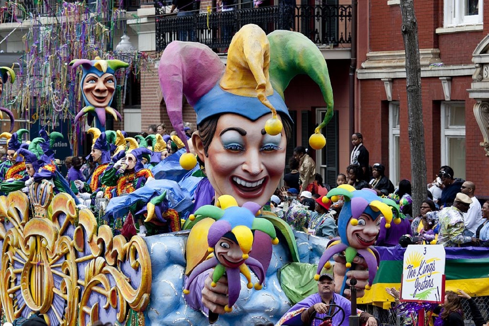 um desfile de carnaval