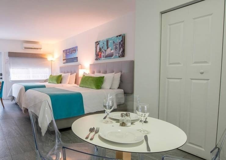 Quarto Junior Suite com cozinha completa e WIFI grátis no Park Royal Miami Beach