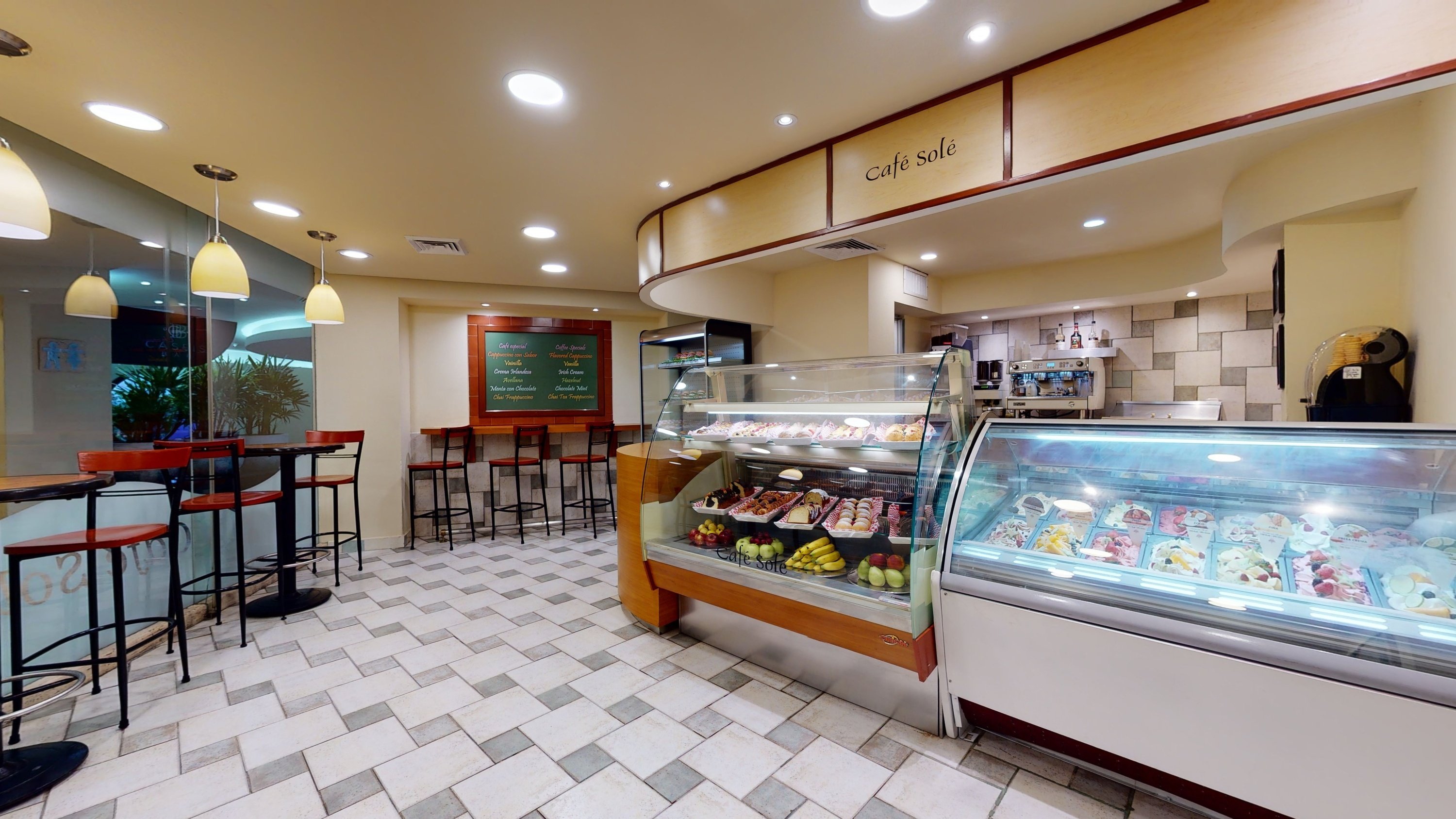 Family enjoying ice cream at Café Solé at Park Royal Grand Cancun