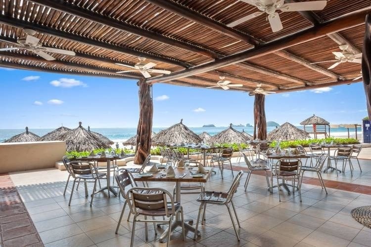 El Pescador Restaurant, seafood dishes at Park Royal Beach Ixtapa