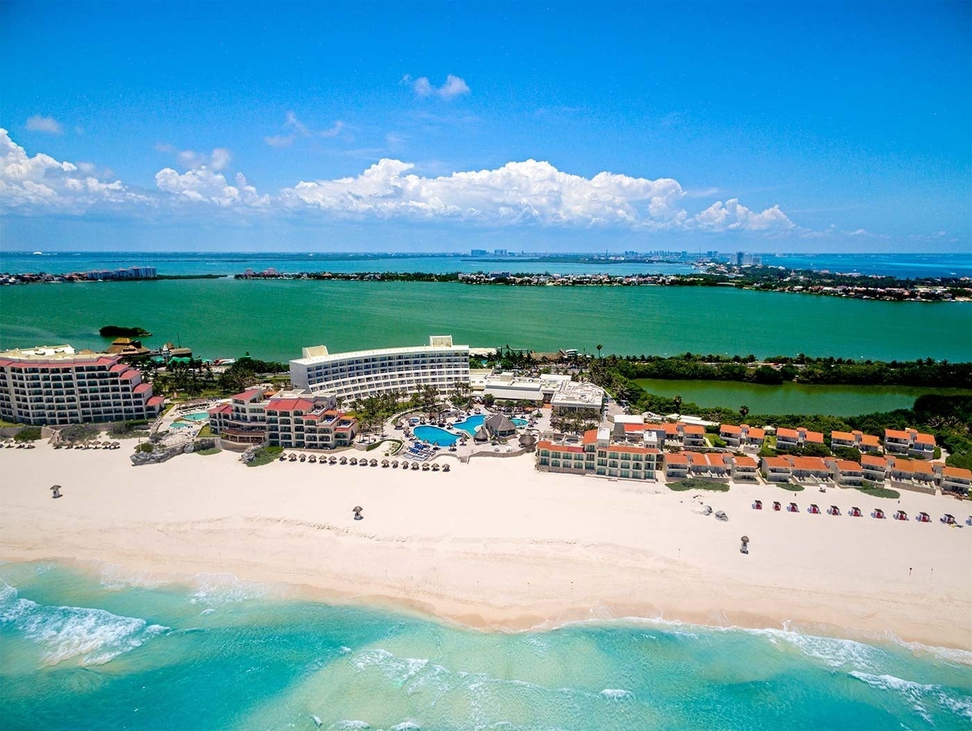 Hotel Grand Park Royal Cancun: Beachfront luxury on Mexico's Caribbean coast. Official website.
