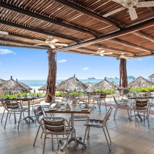 Pescador Restaurant to enjoy fish and seafood in Ixtapa, Mexican Pacific