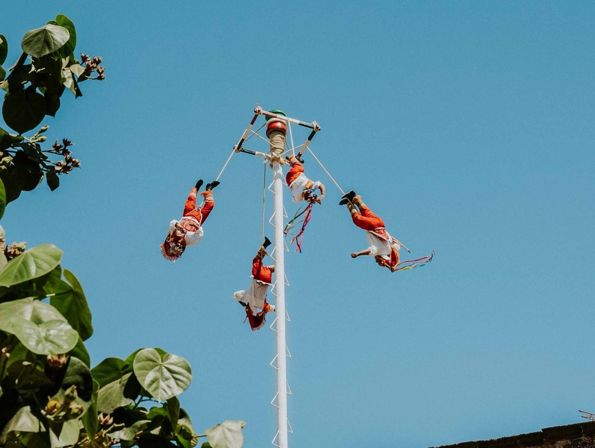 Papantla Flyers: The Fascinating Mexican Tradition