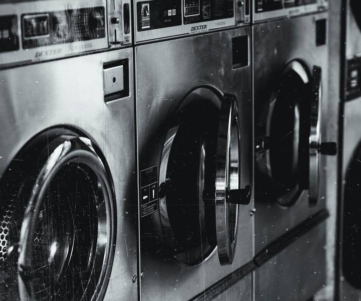 Serviço de lavanderia e lavagem a seco no hotel City Buenos Aires