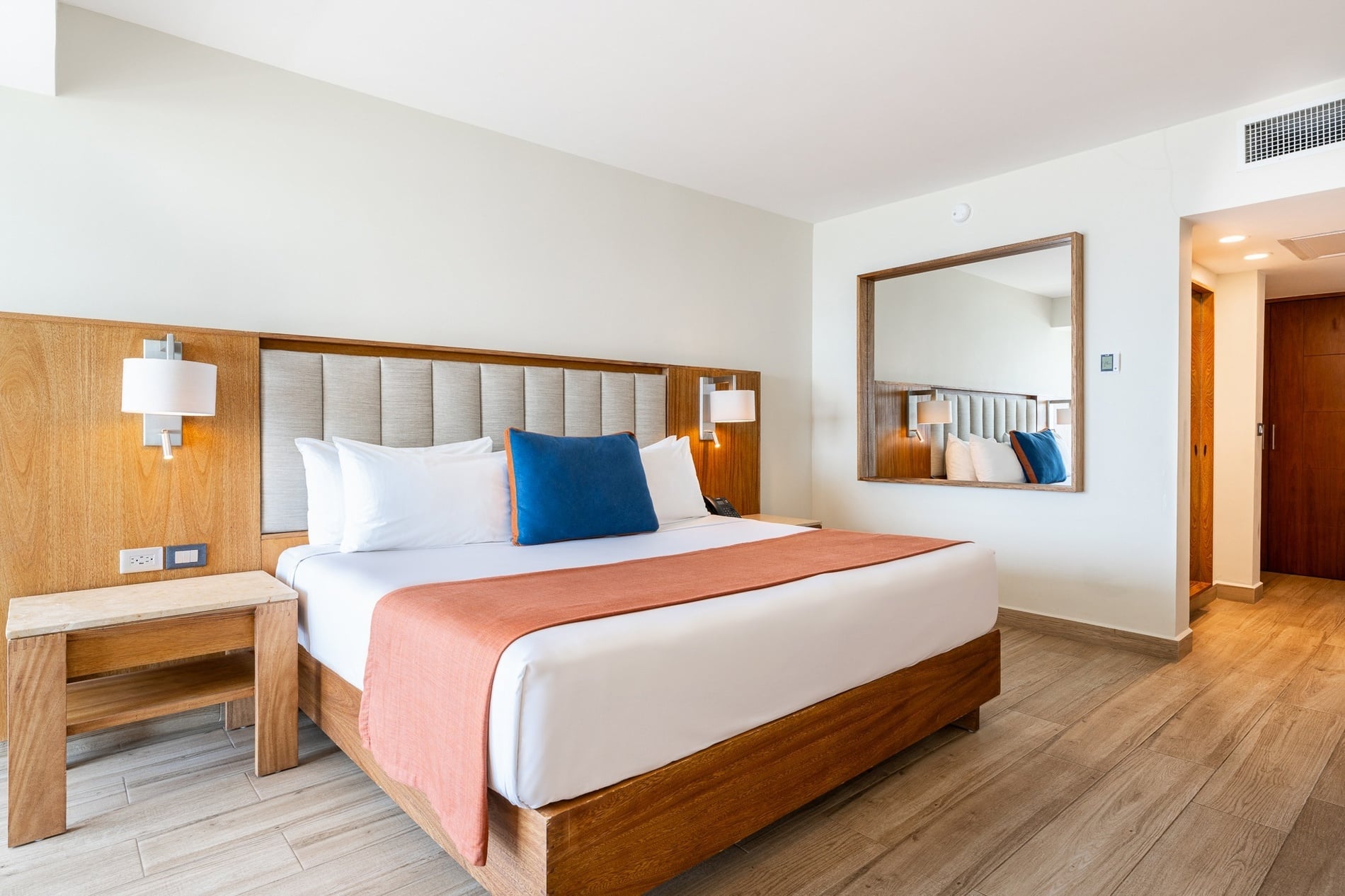 Park Royal Beach Ixtapa