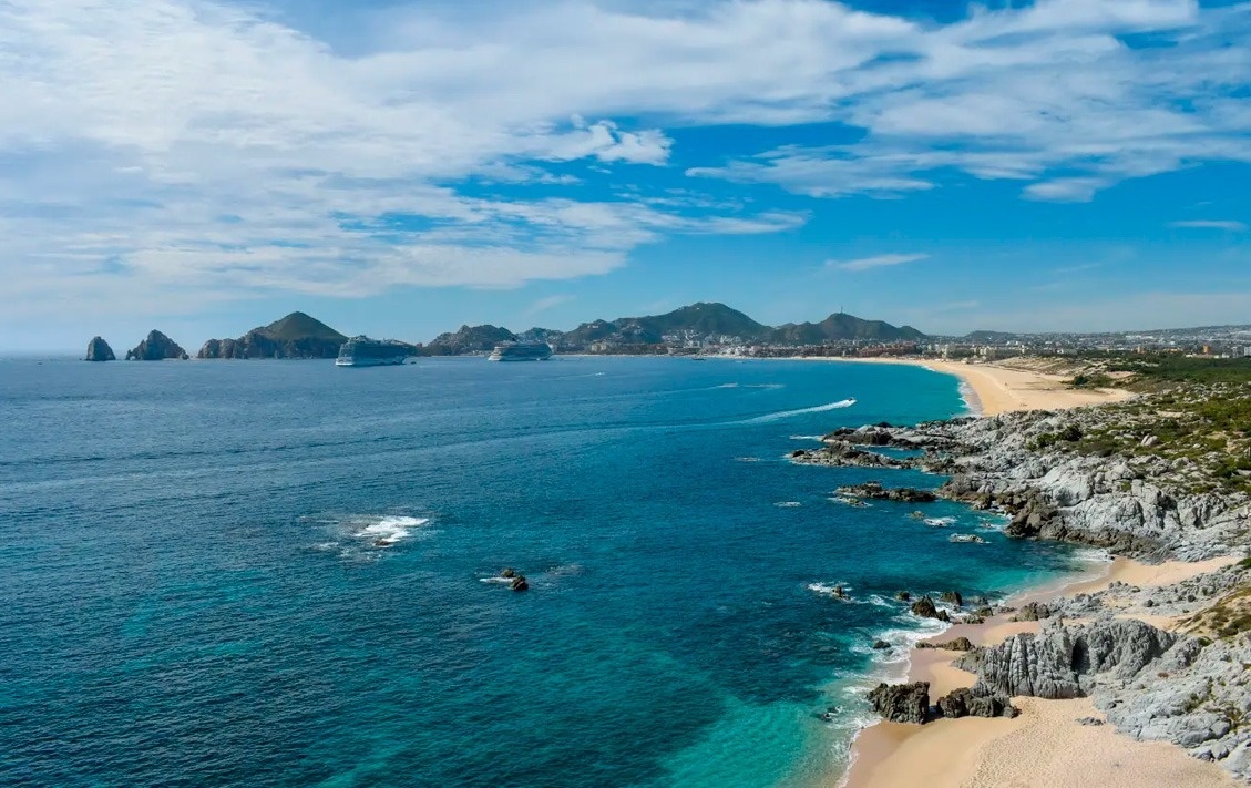 Park Royal: Club Regina Los Cabos. Vista panorámica del mar y la costa en Los Cabos.
