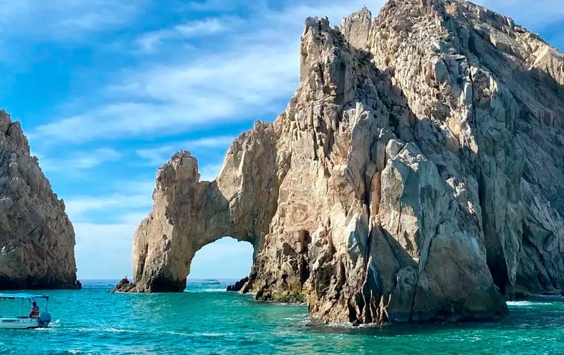 Arco de Cabo San Lucas visto desde Park Royal: Club Regina Los Cabos.