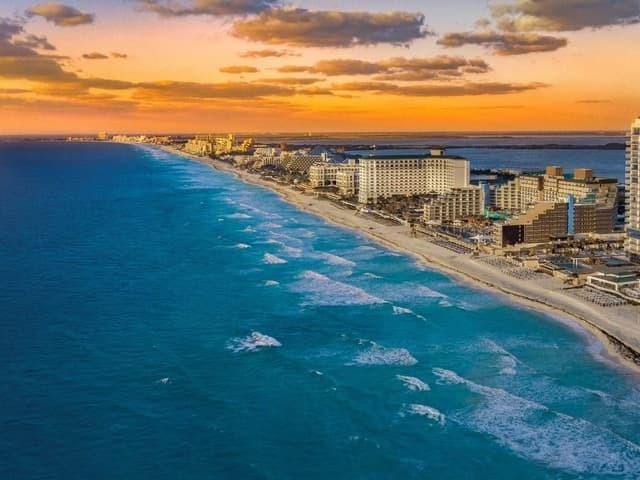 Park Royal: Club Regina Cancún, un hotel de playa con impresionantes vistas al mar Caribe.