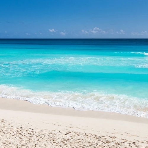 Playa en Park Royal: Club Regina Cancún con aguas turquesas y arena blanca.