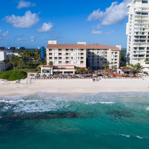 Hotel Park Royal: Club Regina Cancún, vistas del mar Caribe y playa.