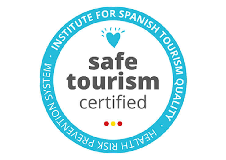Sello 'Playa Esperanza Resort' del Instituto para el Turismo Español: calidad y seguridad turística.