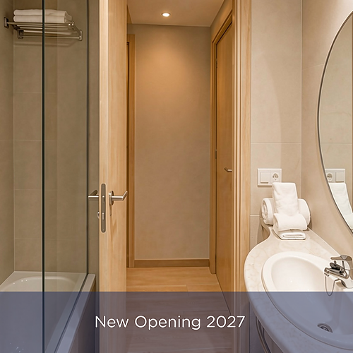 Modern bathroom with bathtub and sink, New Opening 2027 Port Hotels: Corporativa