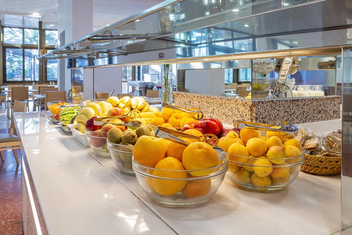 Port Hotels: Corporativa: Buffet de frutas frescas em hotel, com variedade e qualidade.