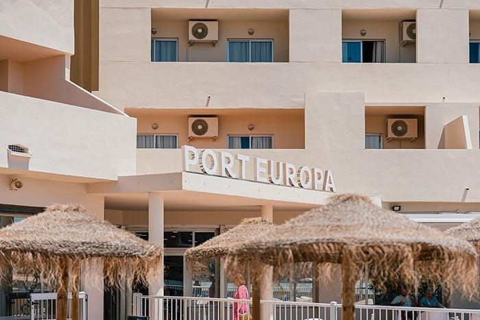 a white building with the word porte europa on it