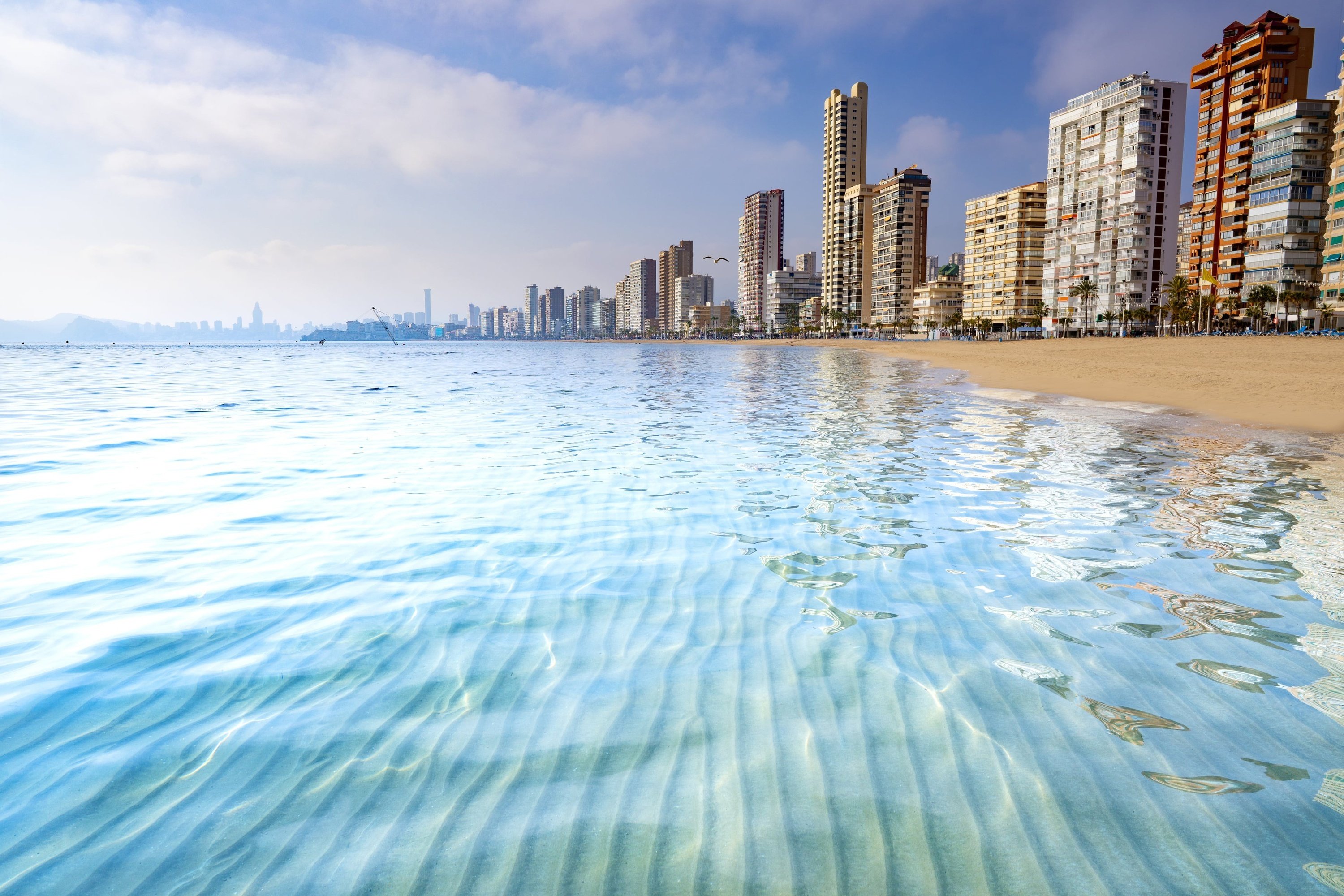 Discover the beaches and coves of Benidorm