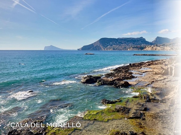 Praia de Malvarrosa. Port Hotels: Corporativa, ideal para descanso e eventos.