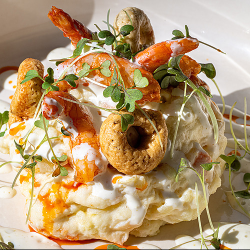 Camarones cremosos con papas y guarnición, Port Hotels: Corporativa