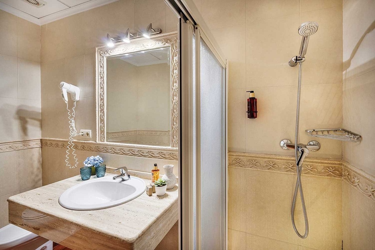 Habitación Clásica con Balcón