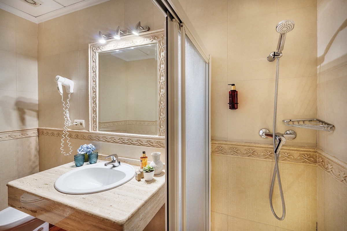 Habitación Clásica con Balcón