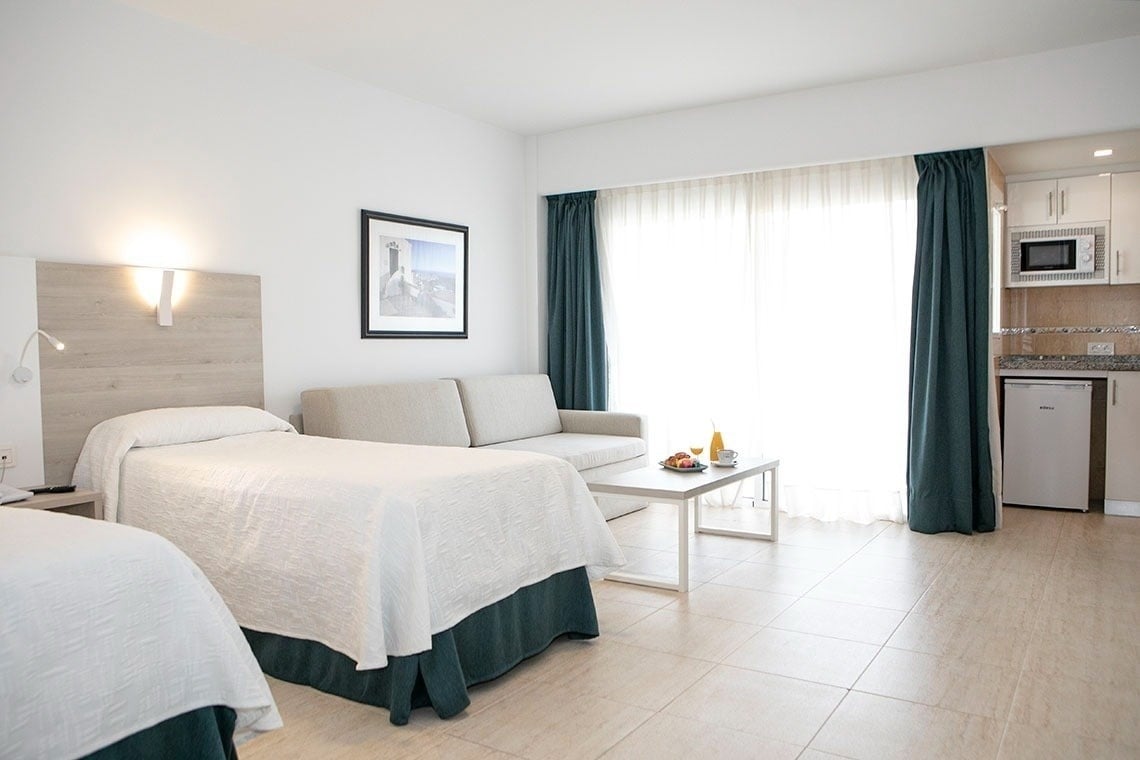 Hotel PYR Fuengirola | Web Oficial | Málaga